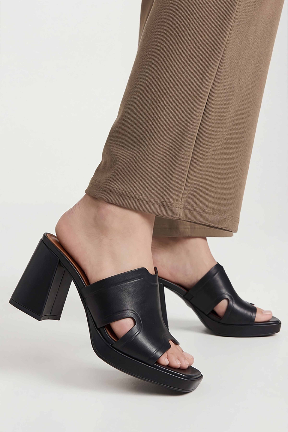 Black Block Heels-449342903