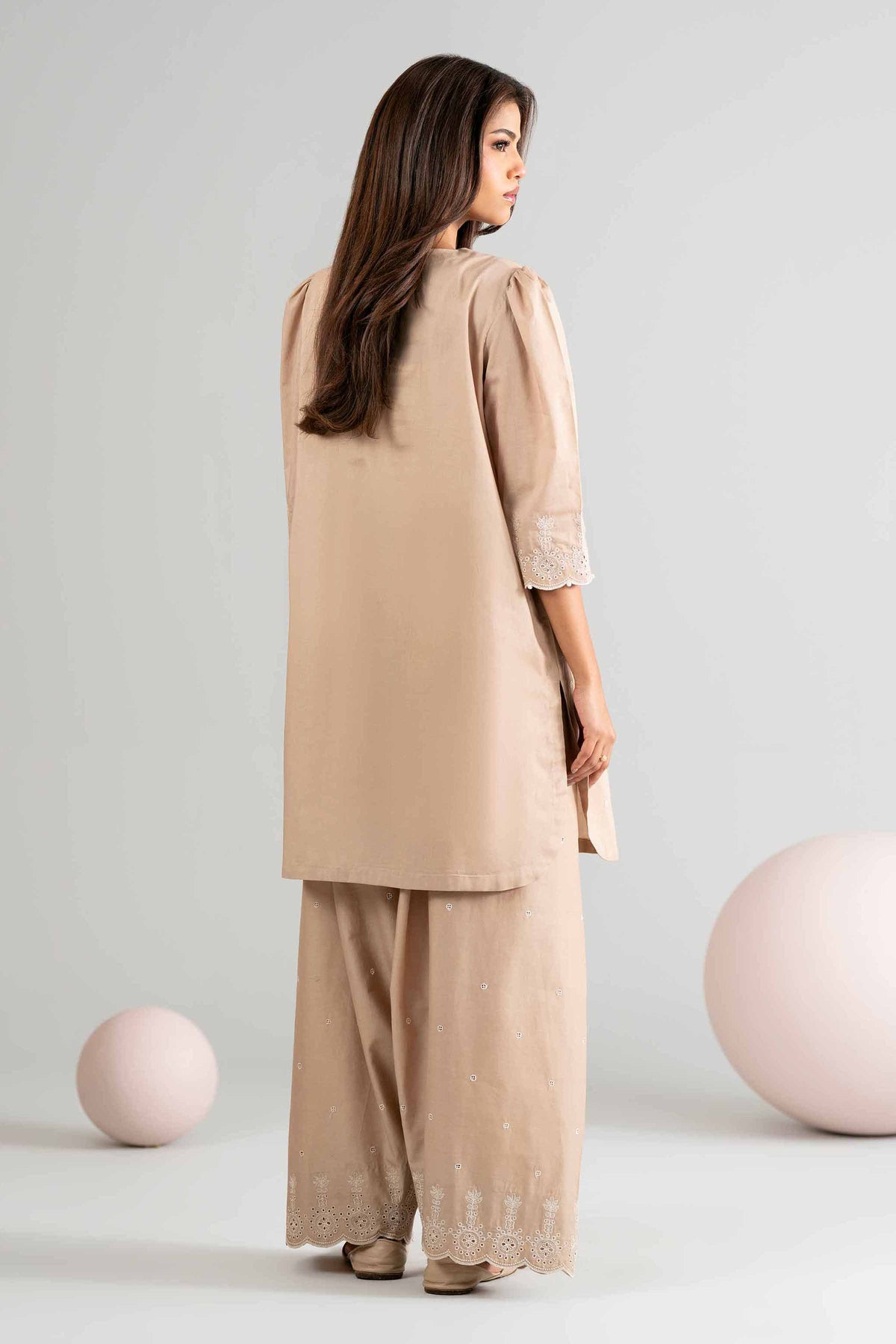 1 Piece - Dyed Embroidered Loose Fabric - 42602507