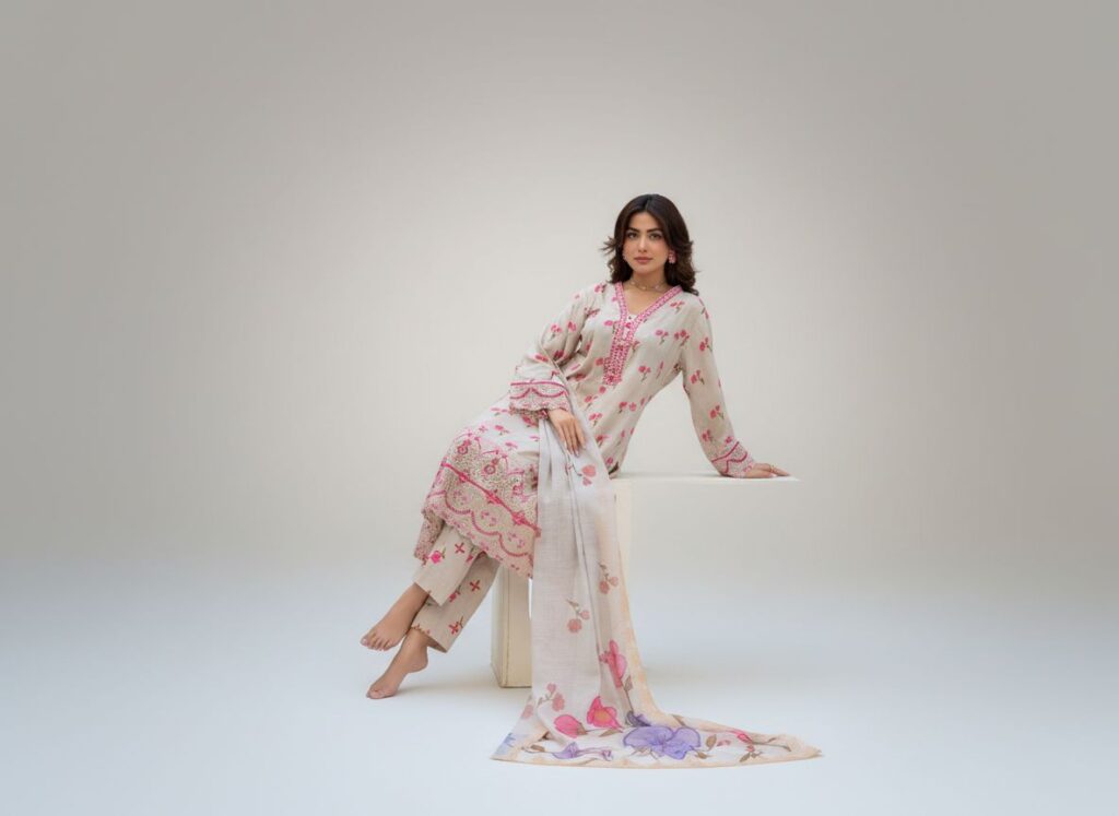 haya noor embroidered slub linen stitched 3 piece suit 06 winter collection